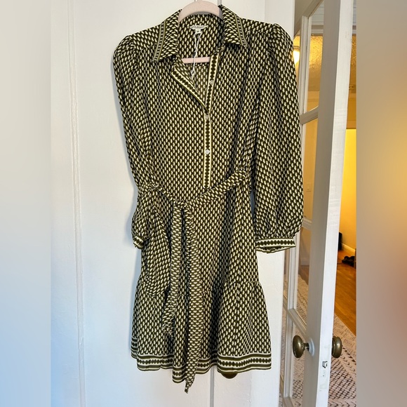 Max Studio Green and Cream Patterned Dress - Picture 2 of 3
